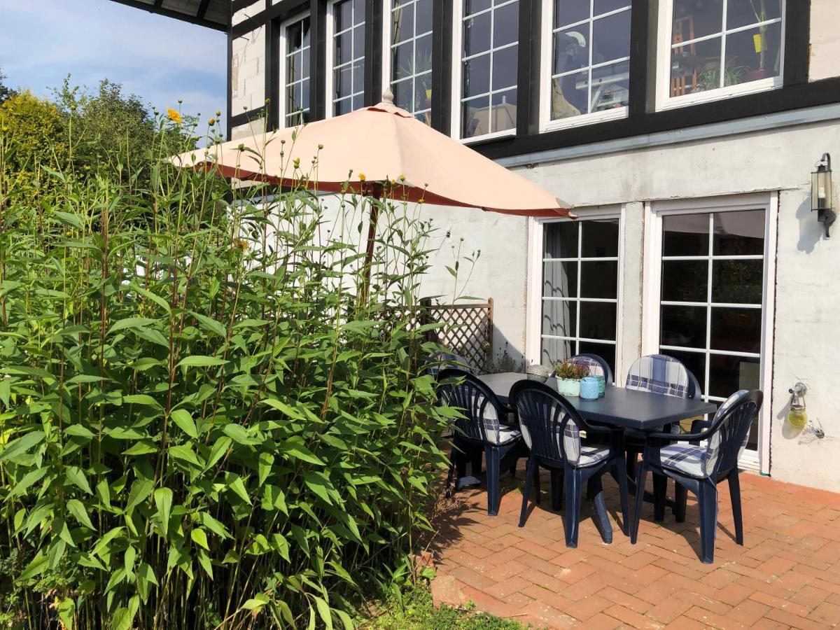 Feriendomizil Burg Apartment Оверат Екстериор снимка