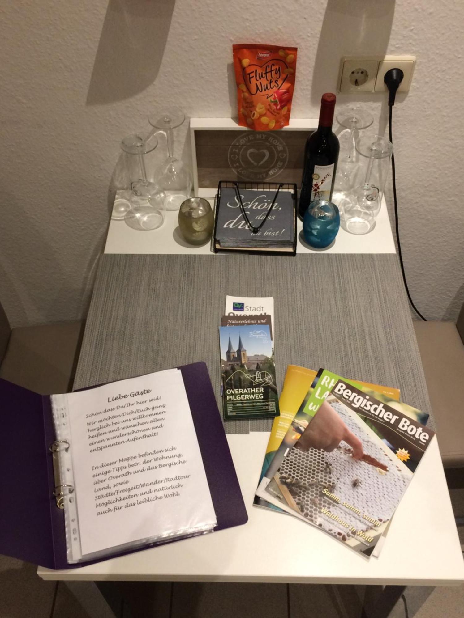 Feriendomizil Burg Apartment Оверат Екстериор снимка
